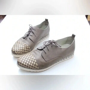Jana Be natural oxfords
